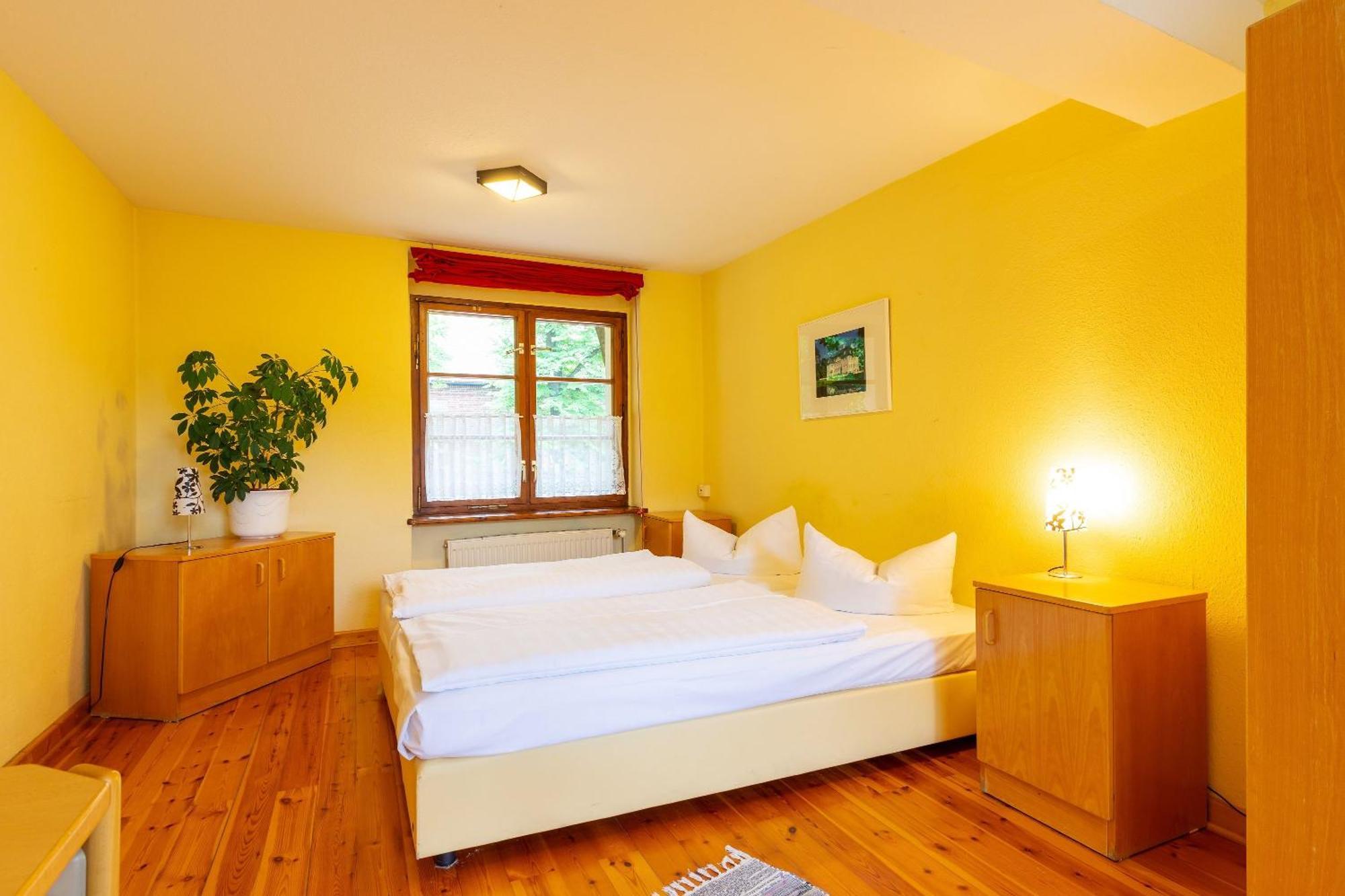 Jugendgaestehaus Κότμπους Εξωτερικό φωτογραφία