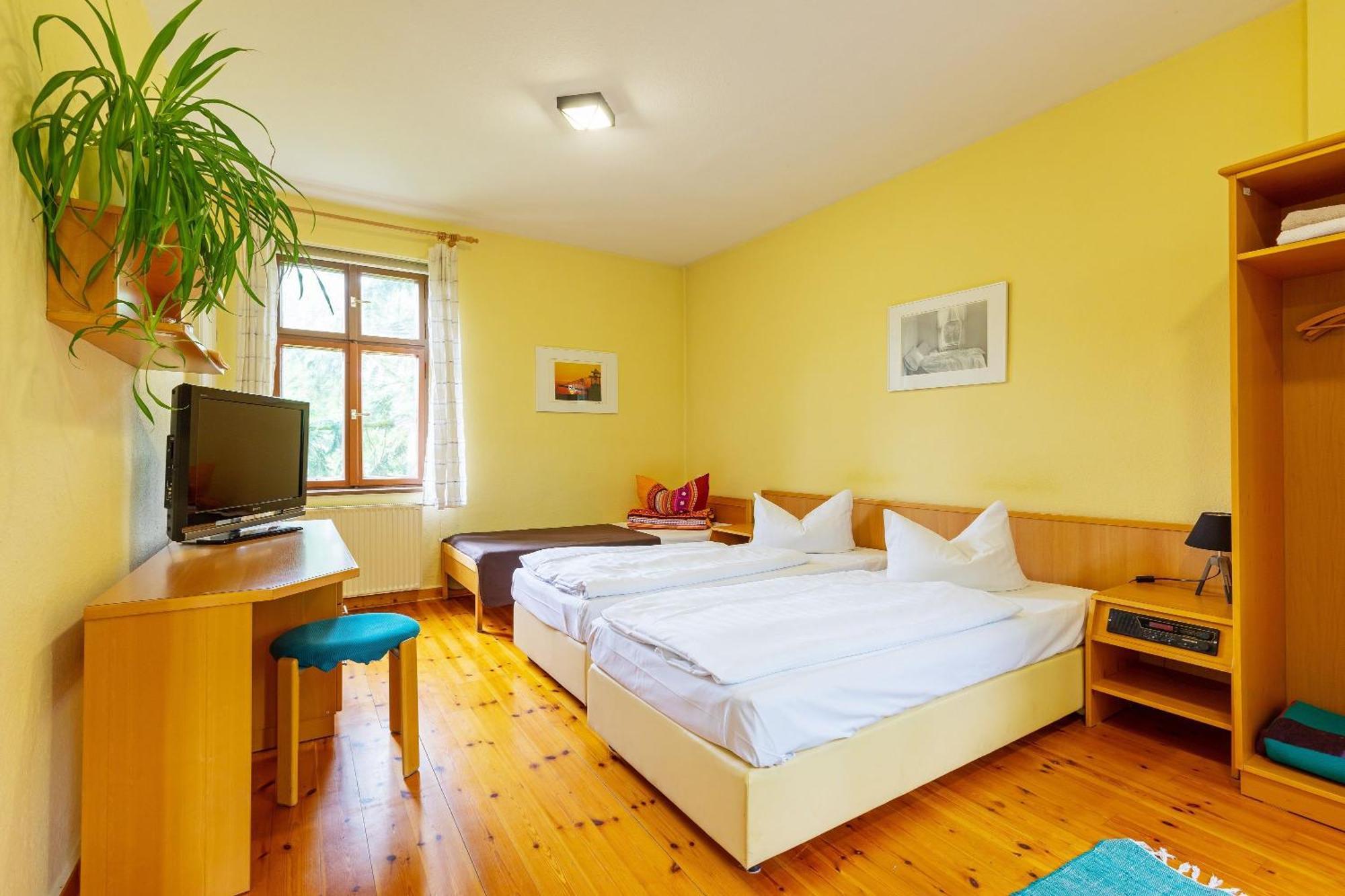 Jugendgaestehaus Κότμπους Εξωτερικό φωτογραφία
